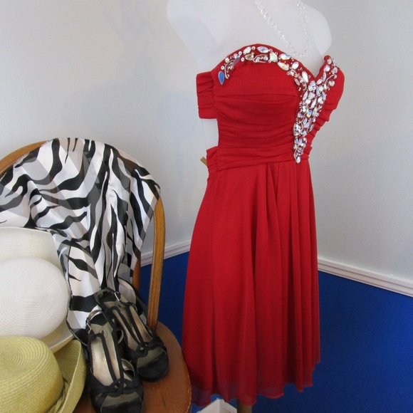 👗Host Pick👗Red Chiffon Strapless Party Dress - Picture 3 of 8
